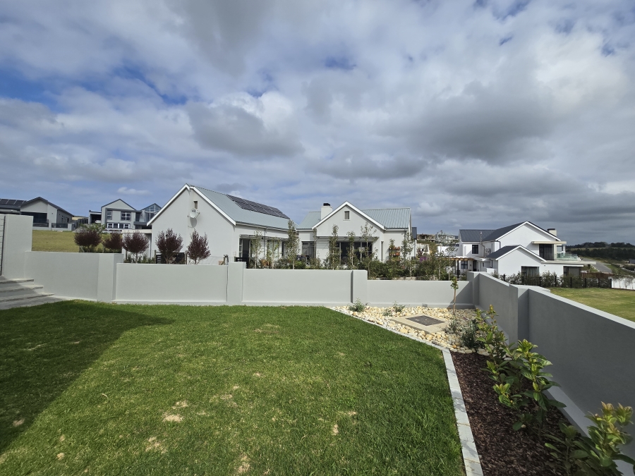 3 Bedroom Property for Sale in Kingswood Golf Estate Western Cape